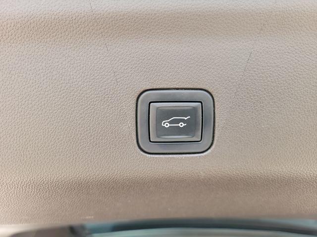 GMC Yukon SLT 2WD 2023