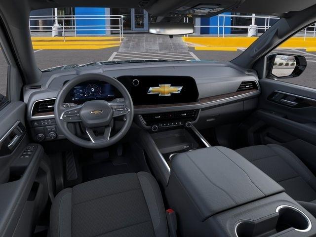 Chevrolet Suburban LS 2026
