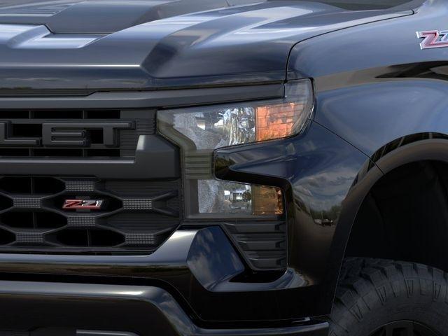 Chevrolet Silverado 1500 Trail Boss Custom Crew Cab 4WD 2026