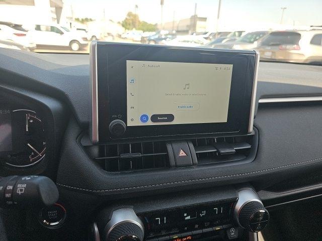 Toyota RAV4 XLE AWD 2025