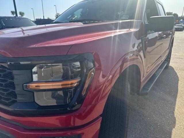 Ford F-150 STX SuperCrew 4WD 2024