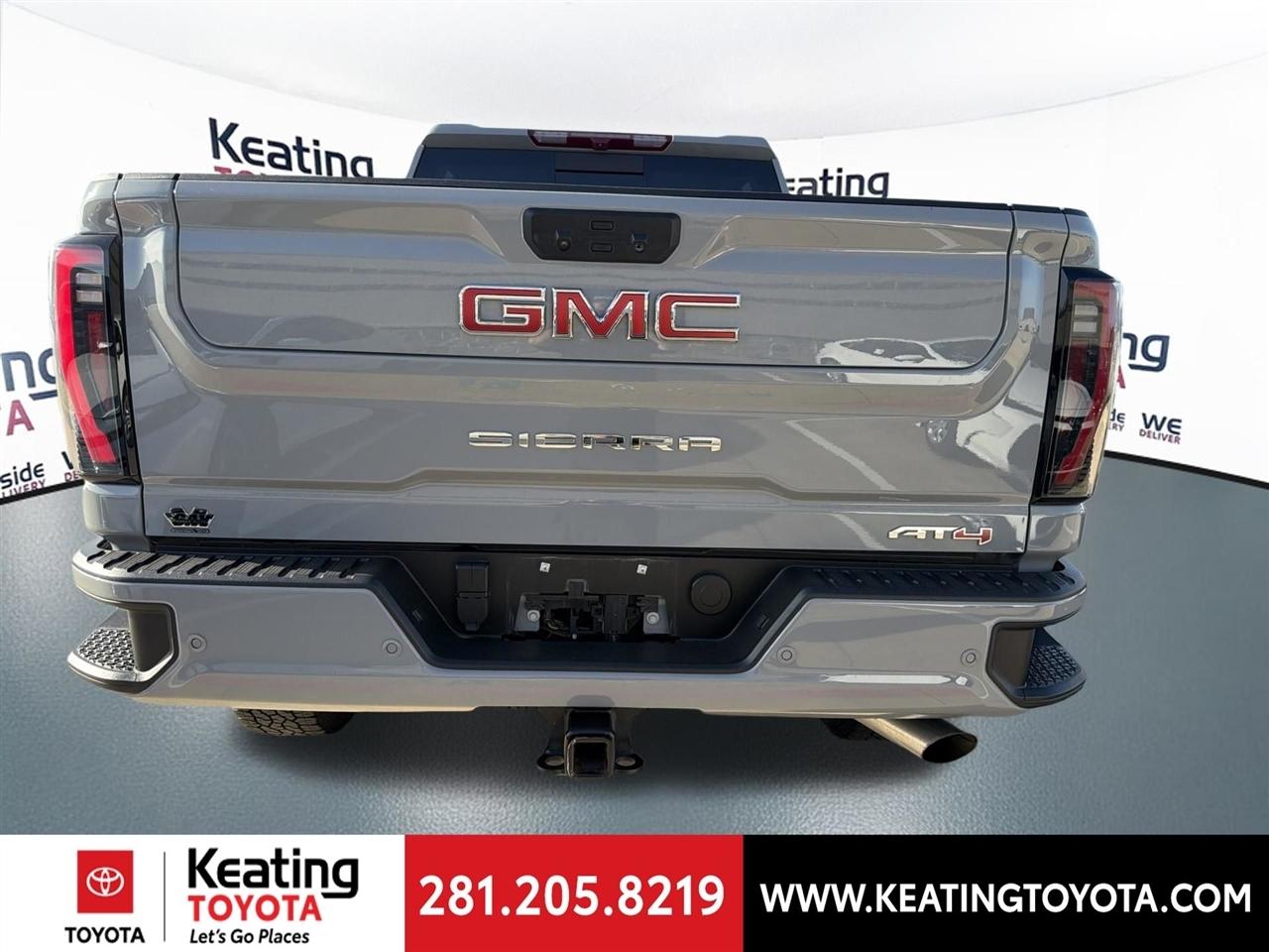 GMC Sierra 2500HD AT4 Crew Cab 4WD 2025