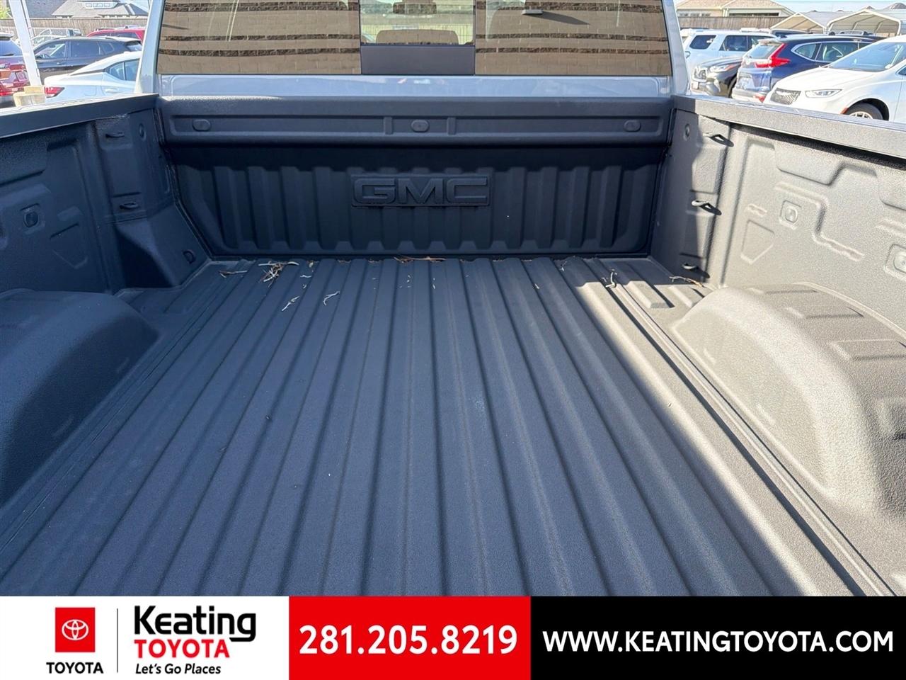 GMC Sierra 2500HD AT4 Crew Cab 4WD 2025