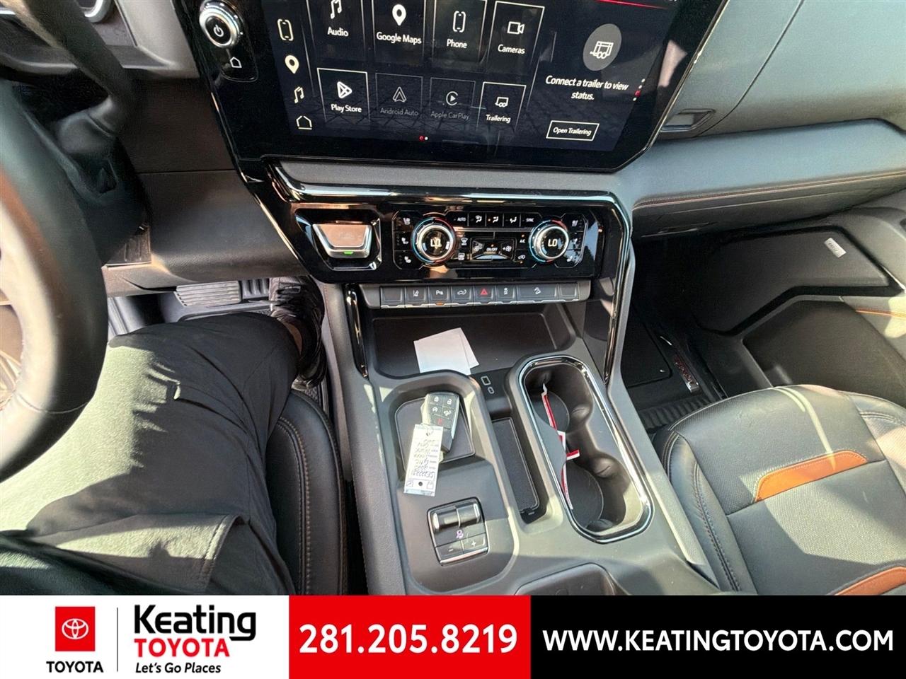 GMC Sierra 2500HD AT4 Crew Cab 4WD 2025