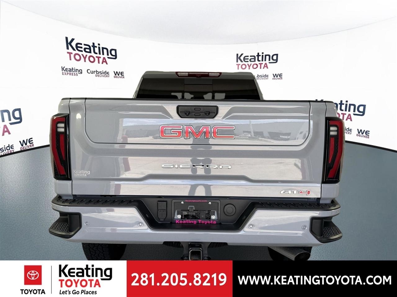GMC Sierra 2500HD AT4 Crew Cab 4WD 2025