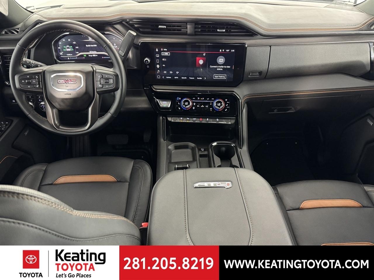 GMC Sierra 2500HD AT4 Crew Cab 4WD 2025