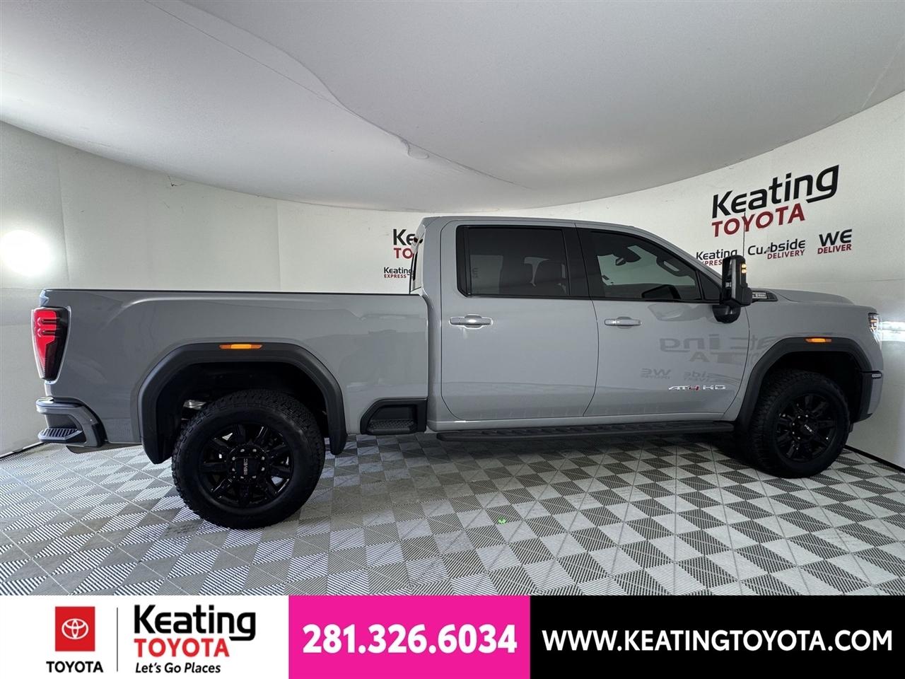 GMC Sierra 2500HD AT4 Crew Cab 4WD 2025