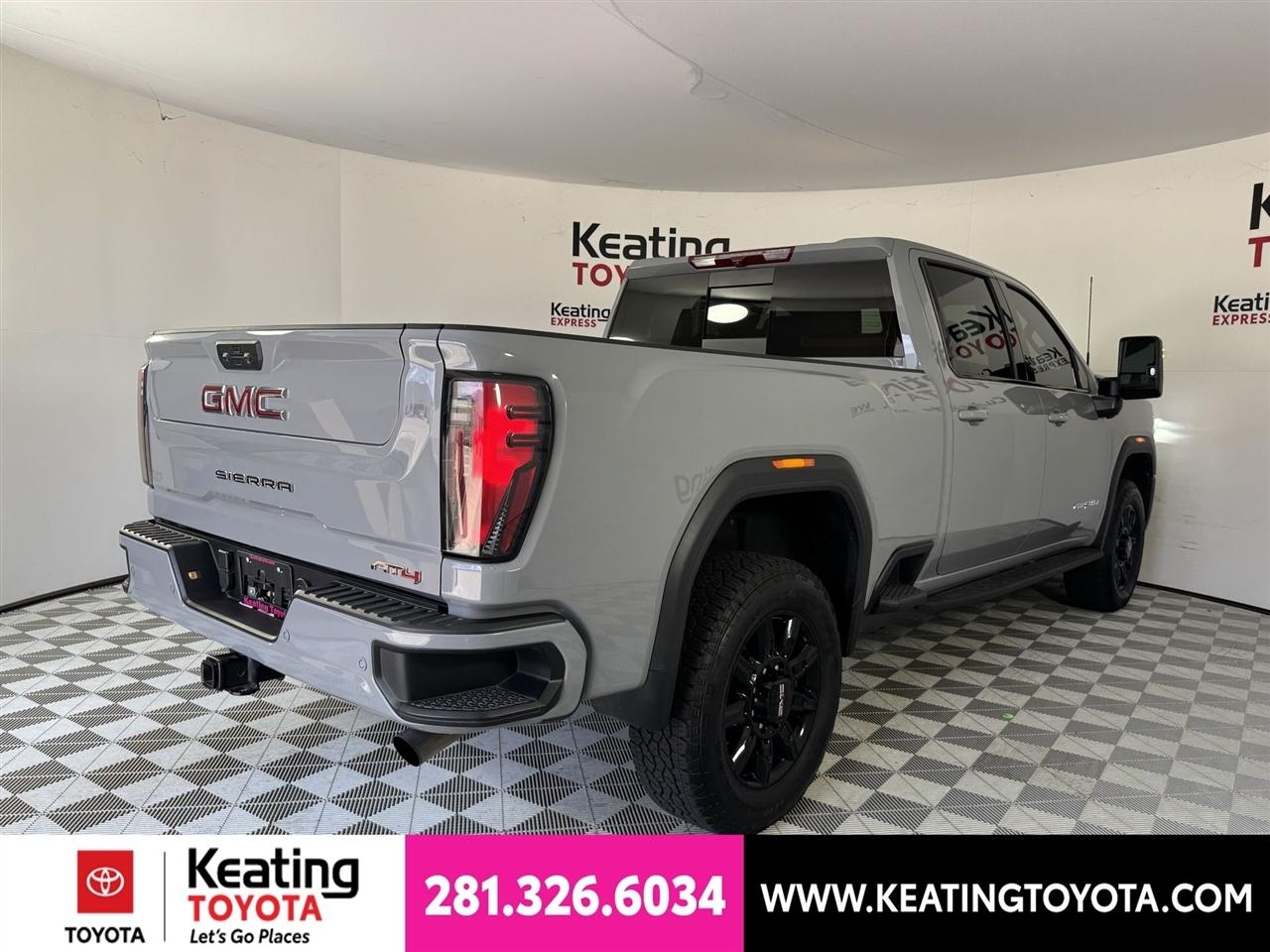 GMC Sierra 2500HD AT4 Crew Cab 4WD 2025