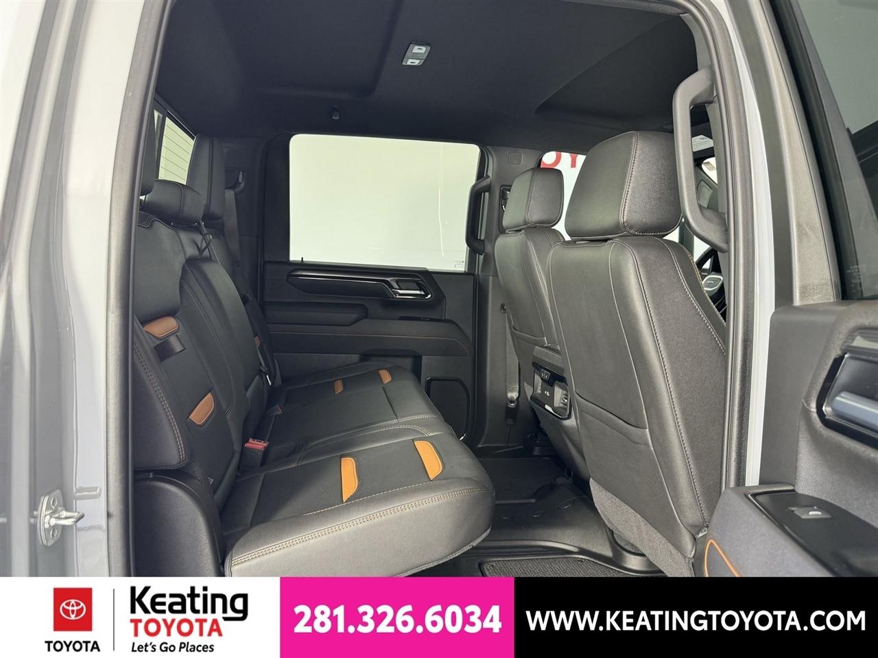 GMC Sierra 2500HD AT4 Crew Cab 4WD 2025