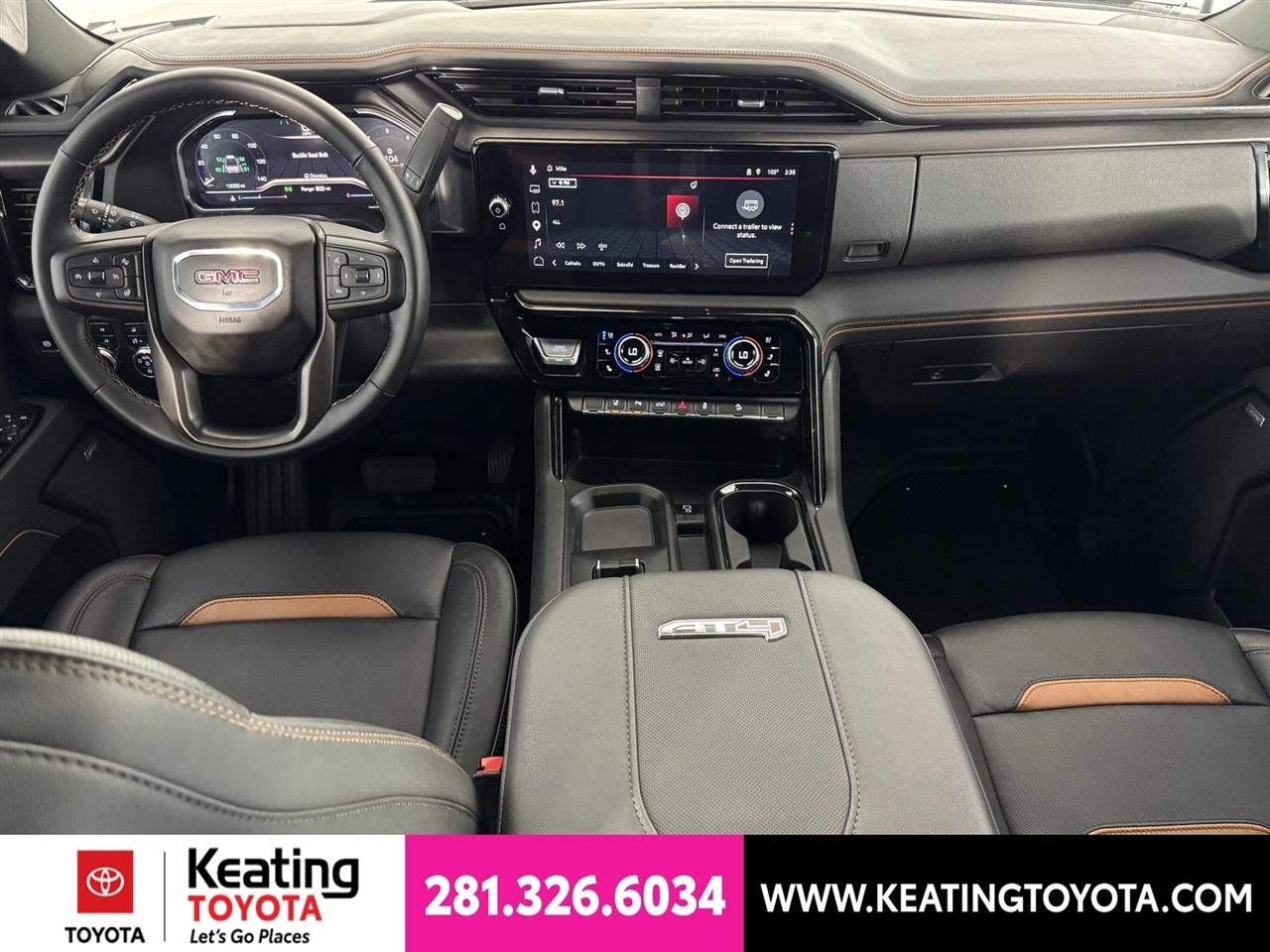 GMC Sierra 2500HD AT4 Crew Cab 4WD 2025