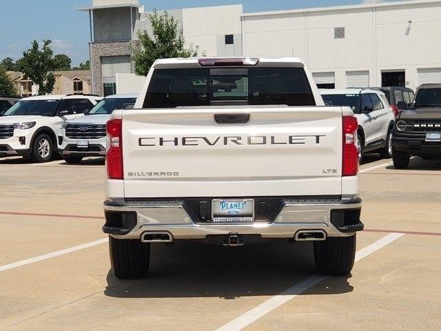 Chevrolet Silverado 1500 LTZ Crew Cab 4WD 2024