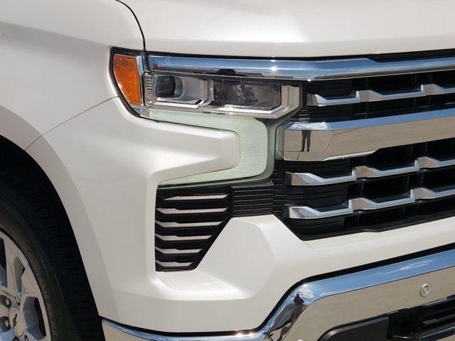 Chevrolet Silverado 1500 LTZ Crew Cab 4WD 2024