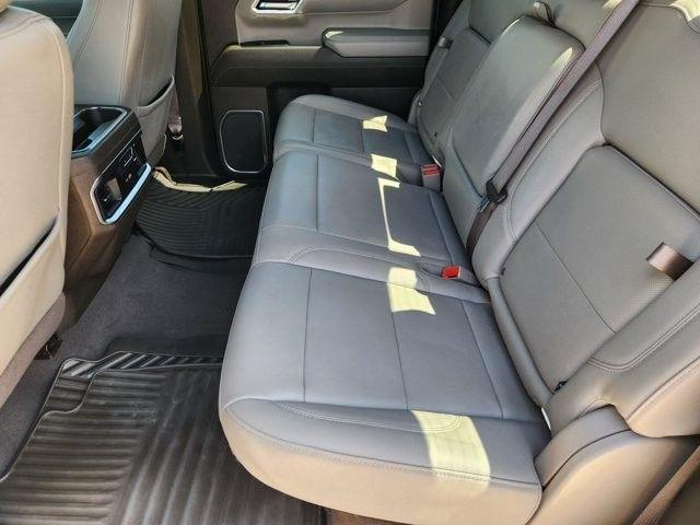 Chevrolet Silverado 1500 LTZ Crew Cab 4WD 2024