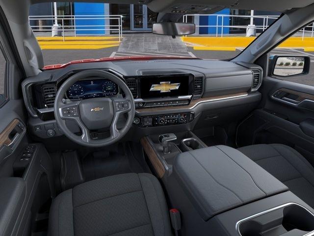 Chevrolet Silverado 1500 LT Crew Cab 2WD 2026
