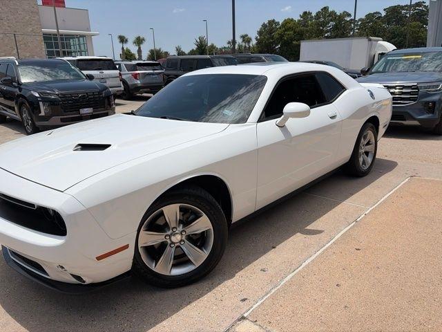 Dodge Challenger SXT 2021