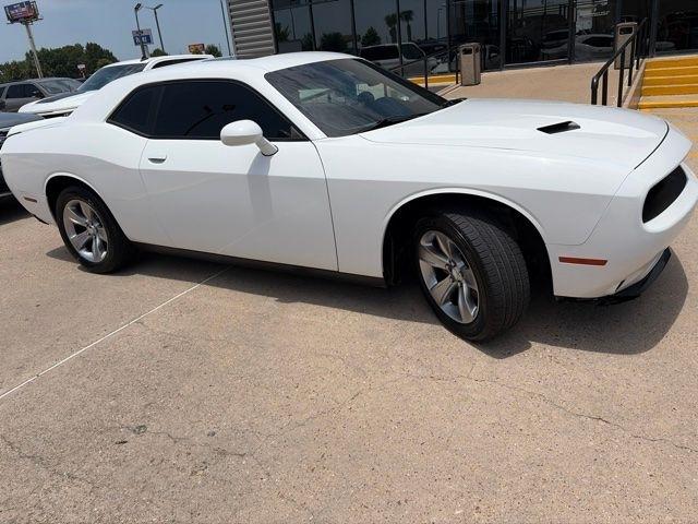 Dodge Challenger SXT 2021