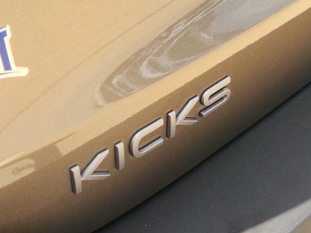 Nissan Kicks SV 2025