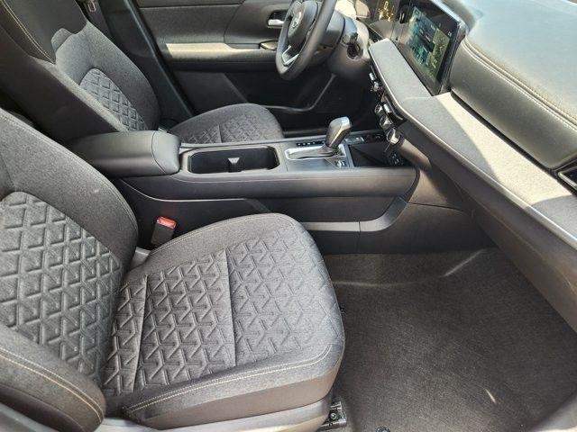 Nissan Kicks SV 2025