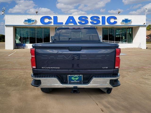 Chevrolet Silverado 2500HD LTZ Crew Cab Long Box 4WD 2024