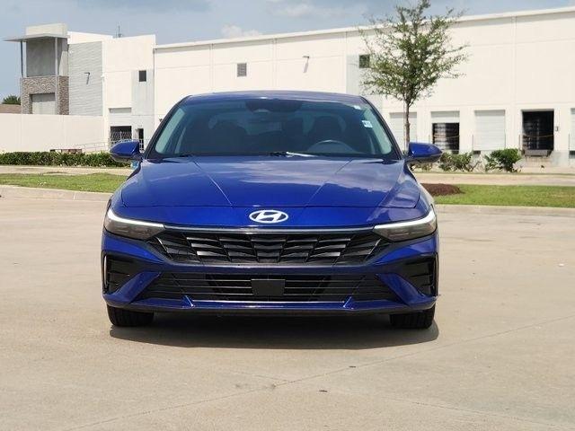 Hyundai Elantra Limited 2025