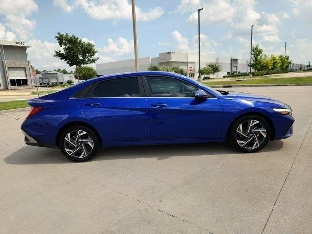 Hyundai Elantra Limited 2025