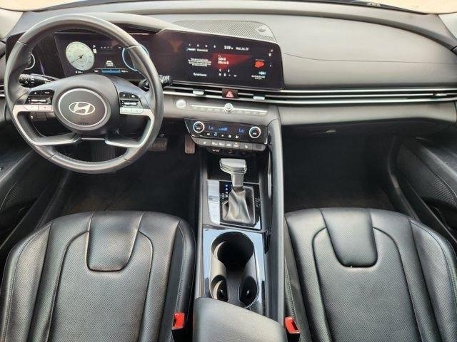 Hyundai Elantra Limited 2025