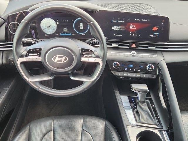 Hyundai Elantra Limited 2025