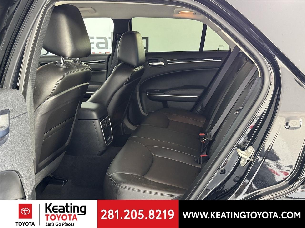 Chrysler 300 Touring L 2023