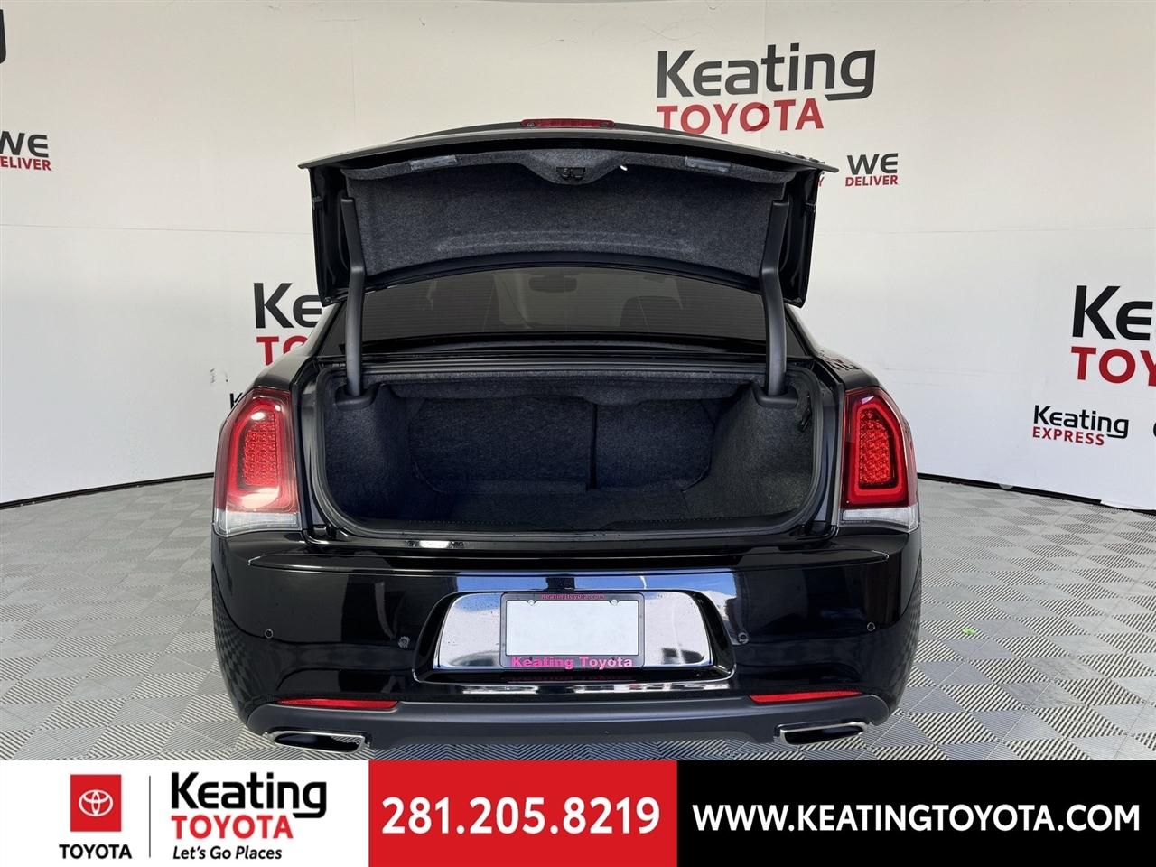 Chrysler 300 Touring L 2023