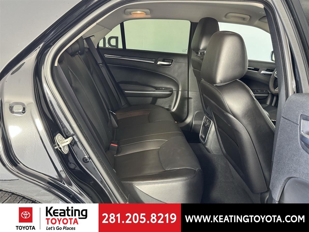 Chrysler 300 Touring L 2023