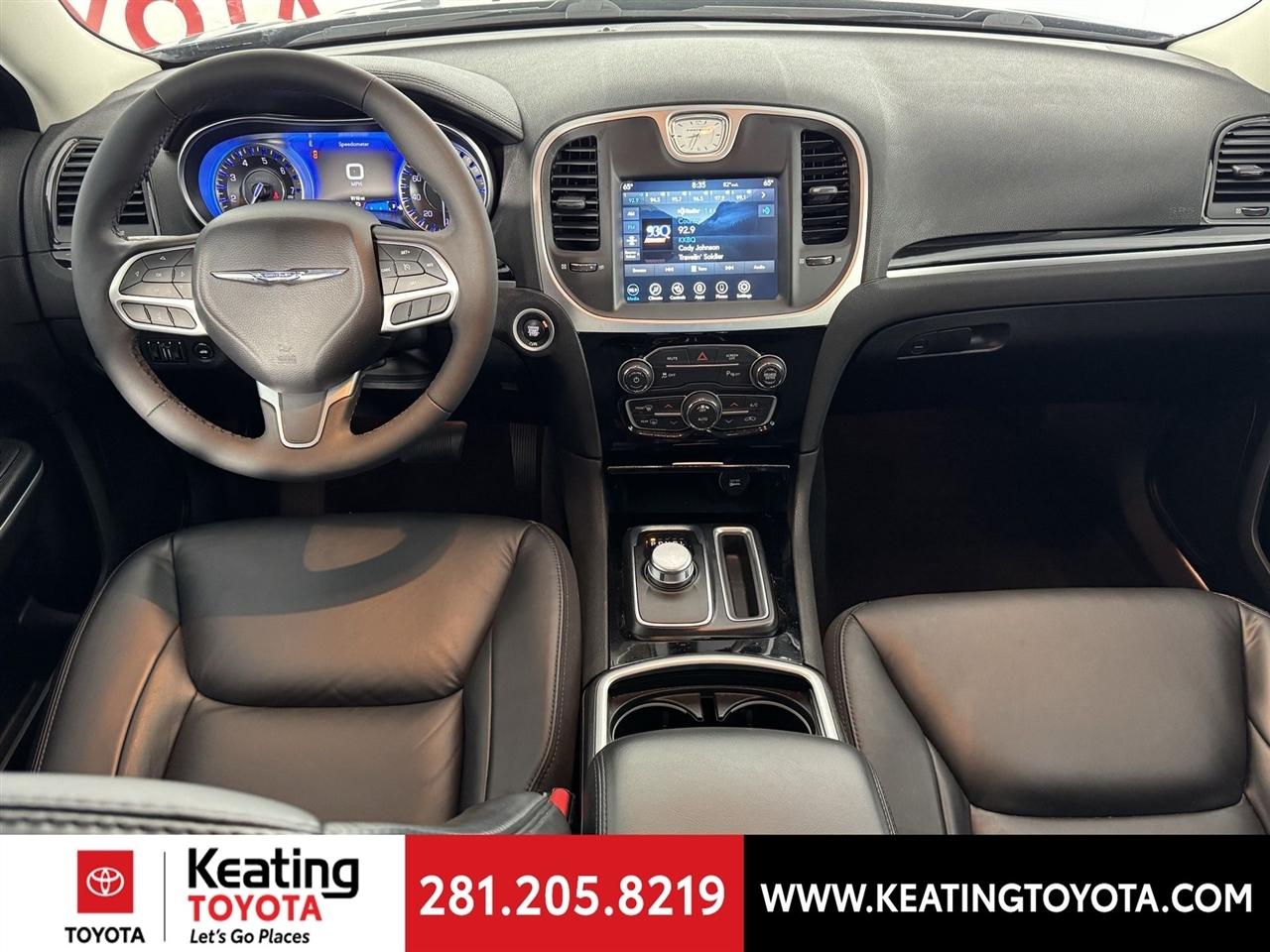 Chrysler 300 Touring L 2023
