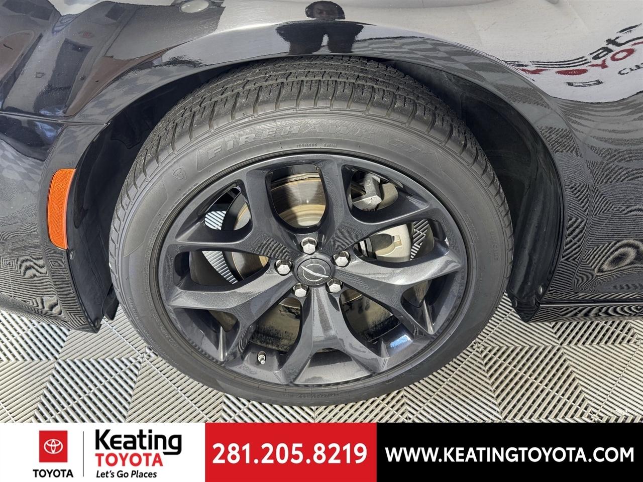 Chrysler 300 Touring L 2023