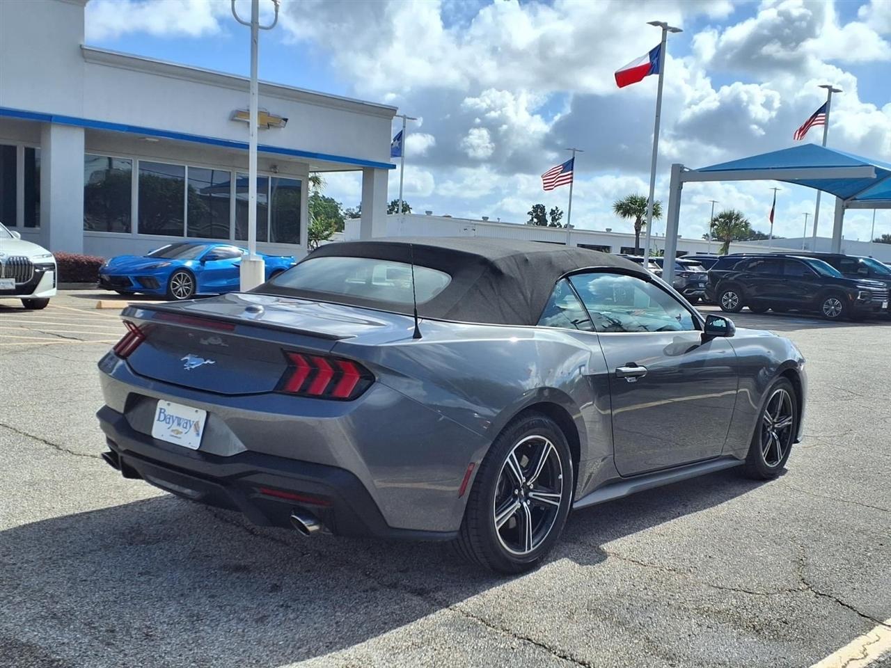 Ford Mustang EcoBoost Premium Convertible 2025