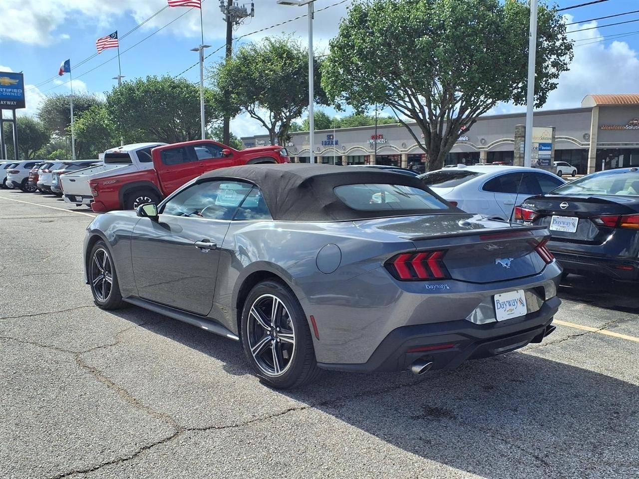 Ford Mustang EcoBoost Premium Convertible 2025