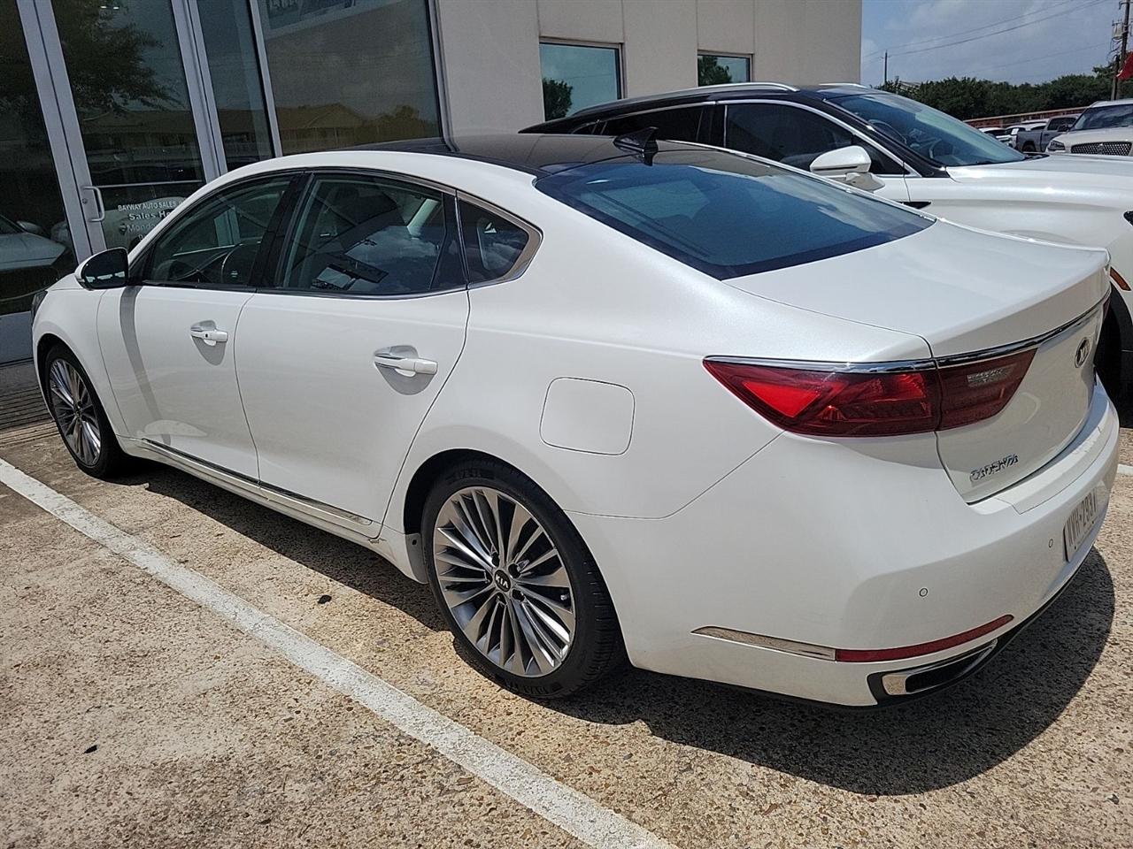 Kia Cadenza Limited 2017