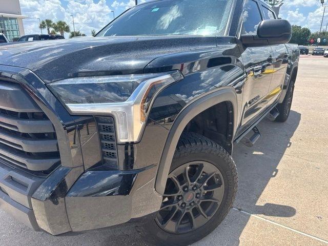 Toyota Tundra SR5 CrewMax 4WD 2025