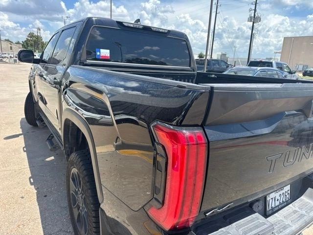 Toyota Tundra SR5 CrewMax 4WD 2025
