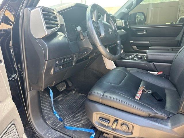 Toyota Tundra SR5 CrewMax 4WD 2025