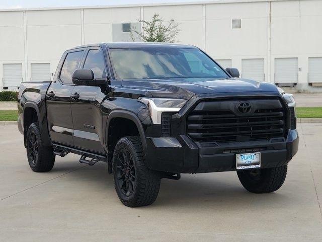 Toyota Tundra SR5 CrewMax 4WD 2025
