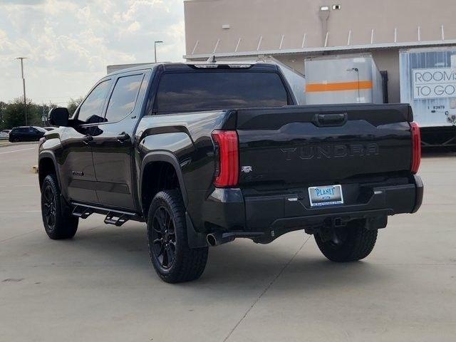 Toyota Tundra SR5 CrewMax 4WD 2025