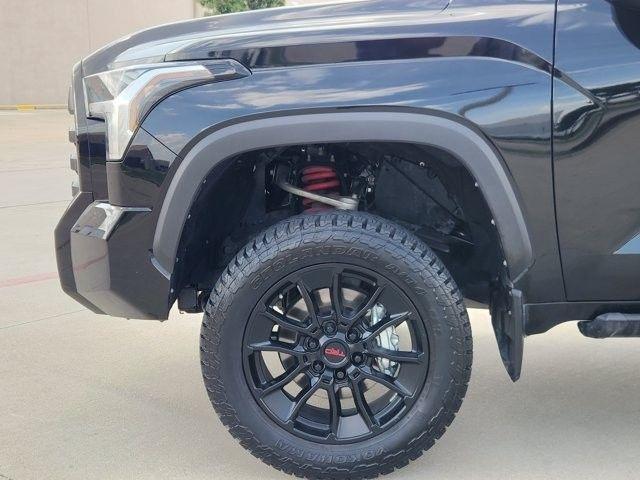 Toyota Tundra SR5 CrewMax 4WD 2025