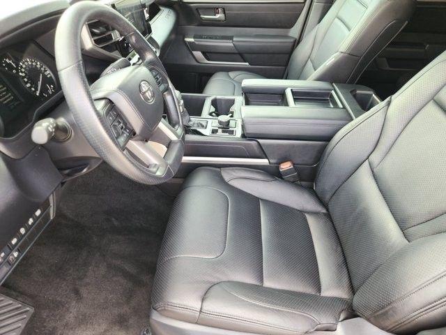 Toyota Tundra SR5 CrewMax 4WD 2025