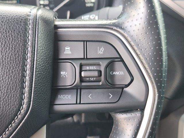 Toyota Tundra SR5 CrewMax 4WD 2025
