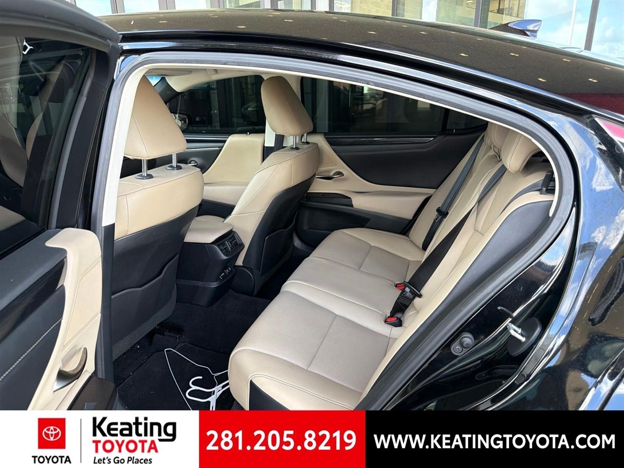 Lexus ES 350 Base 2020