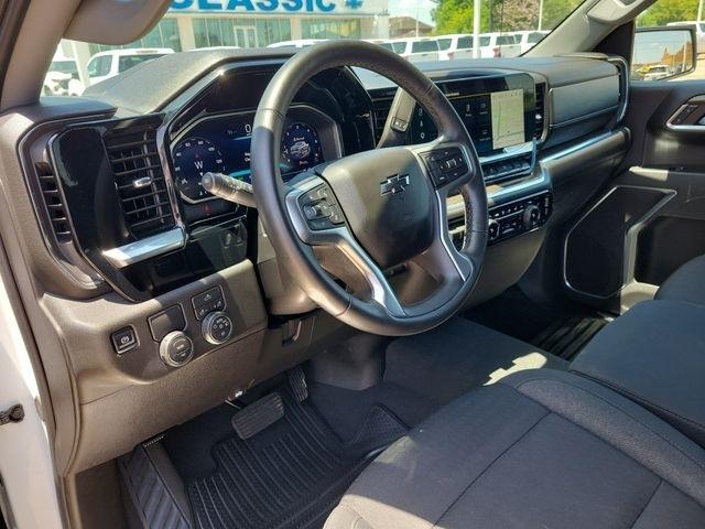 Chevrolet Silverado 1500 RST Crew Cab 2WD 2026