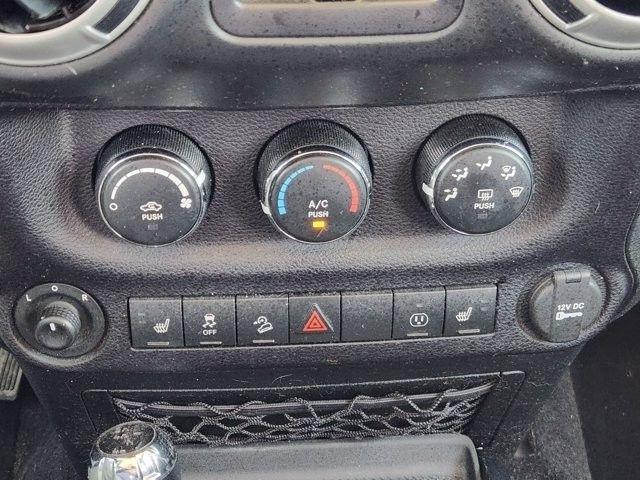 Jeep Wrangler Unlimited Sahara 4WD 2016