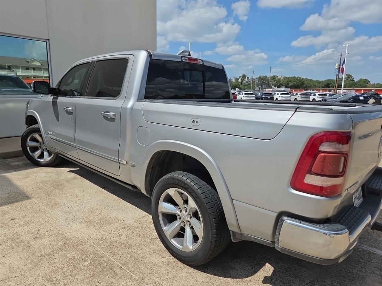 RAM 1500 Limited Crew Cab SWB 2WD 2022
