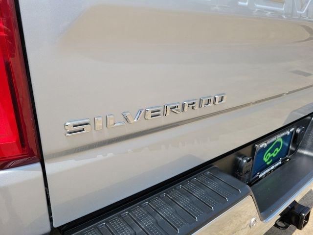 Chevrolet Silverado 1500 LTZ Crew Cab 4WD 2021