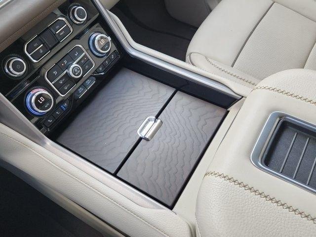GMC Yukon Denali 2WD 2022