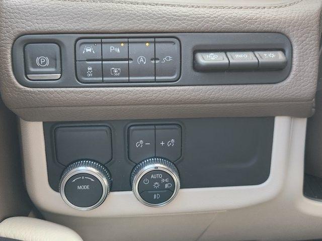 GMC Yukon Denali 2WD 2022